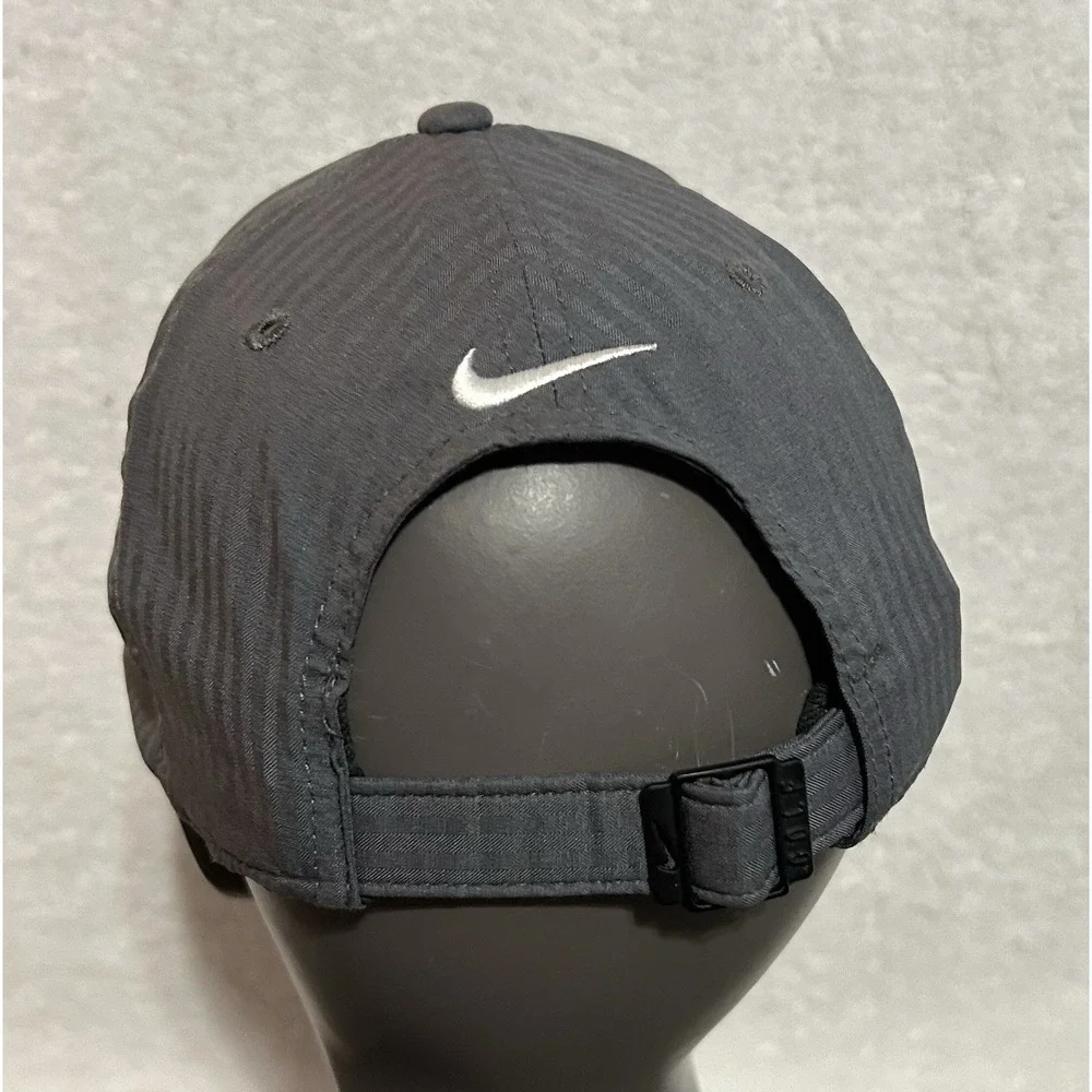 Nike mens gray